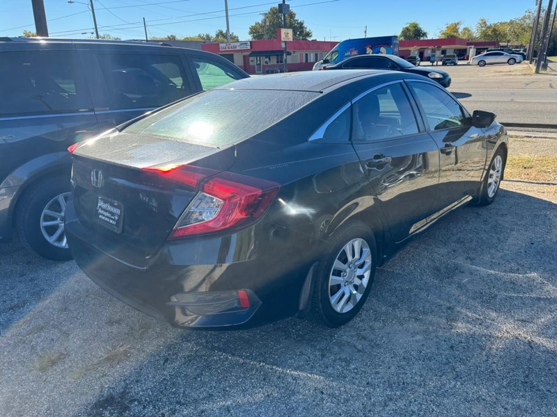 Honda Civic Sedan Vehicle Image 04