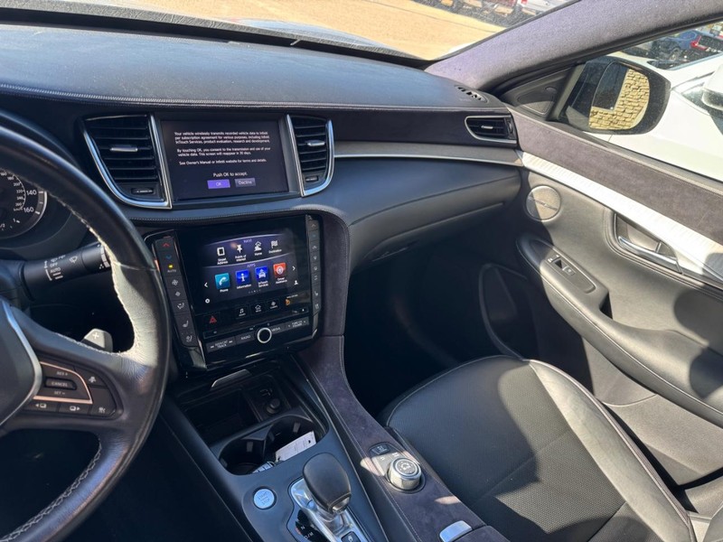 INFINITI QX50 Vehicle Image 08