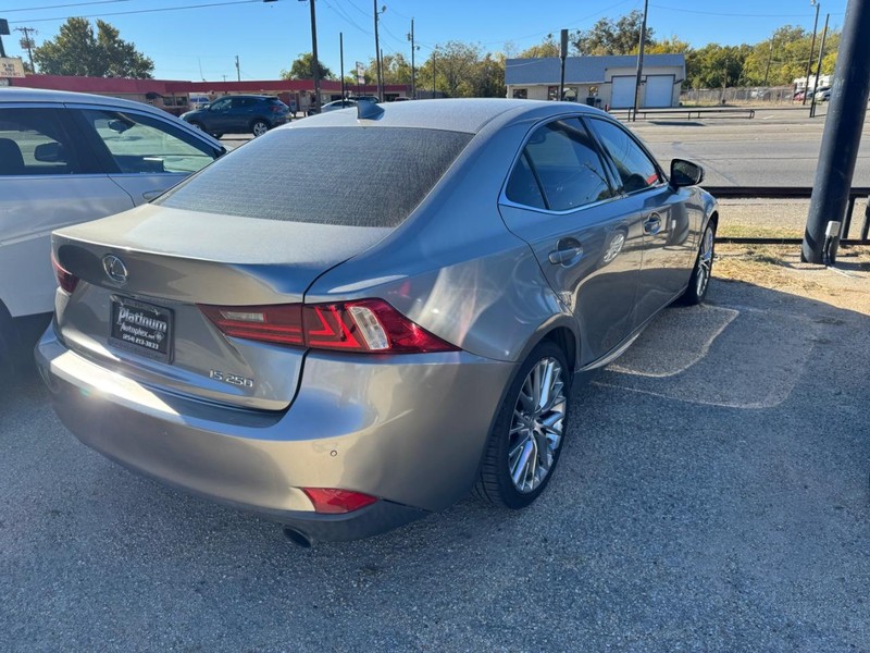 Lexus IS 250 Vehicle Image 04