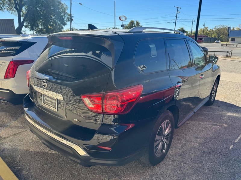 Nissan Pathfinder Vehicle Image 05