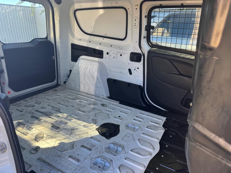 Ram ProMaster City Cargo Van Vehicle Image 08