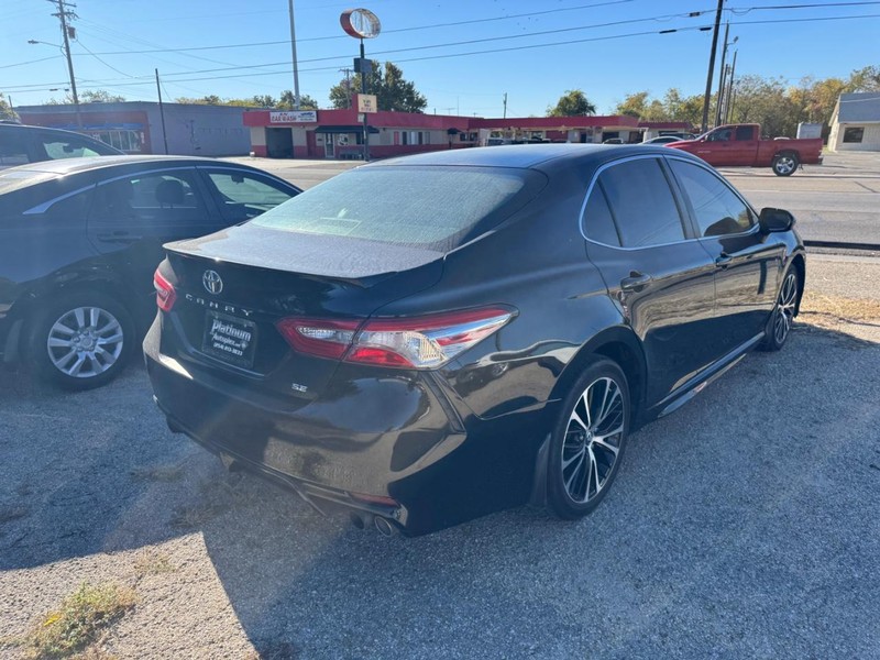 Toyota Camry Vehicle Image 07