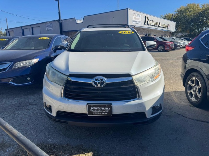 Toyota Highlander Vehicle Image 02