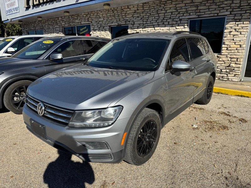 Volkswagen Tiguan Vehicle Image 03