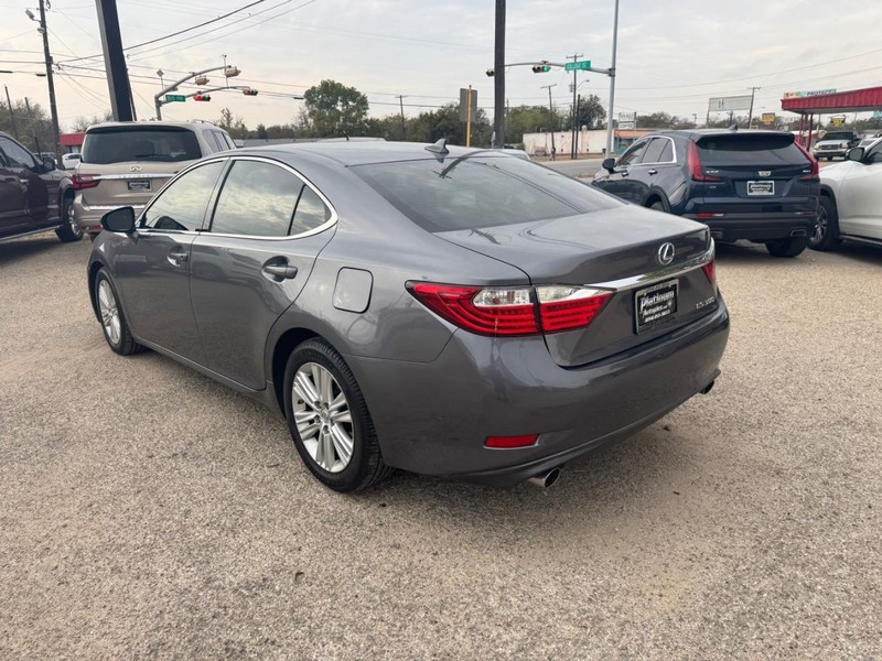 Lexus ES 350 Vehicle Image 06