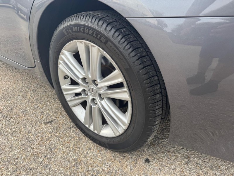 Lexus ES 350 Vehicle Image 07