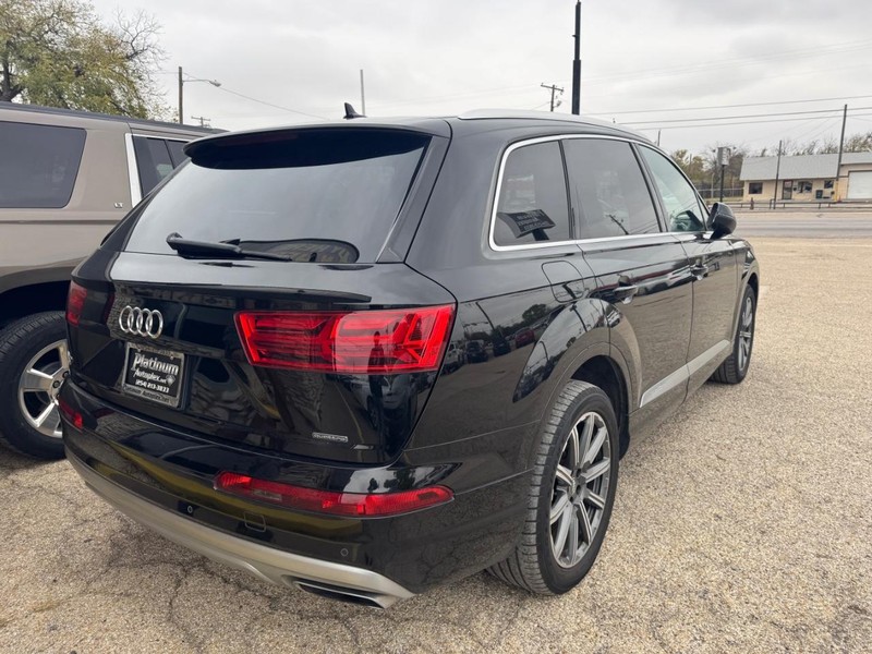 Audi Q7 Vehicle Image 04