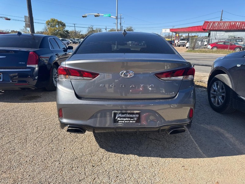 Hyundai Sonata Vehicle Image 05