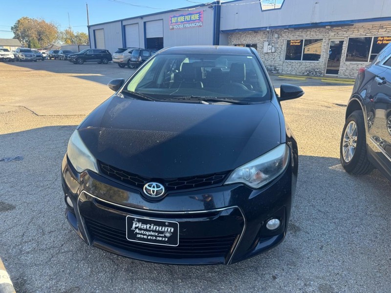 Toyota Corolla Vehicle Image 02