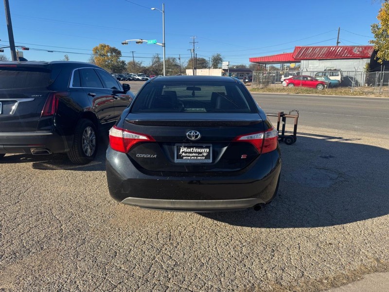 Toyota Corolla Vehicle Image 05