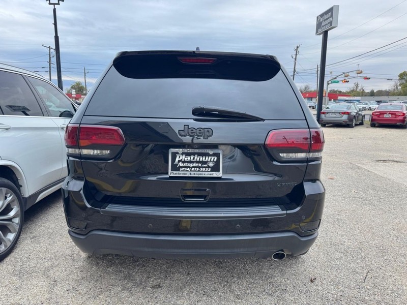 Jeep Grand Cherokee Vehicle Image 06