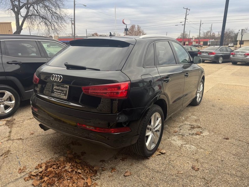 Audi Q3 Vehicle Image 06