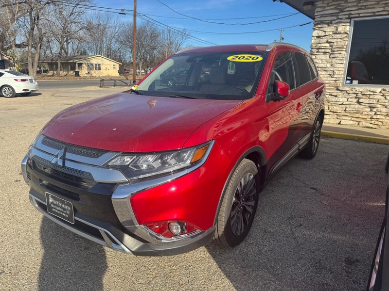 Mitsubishi Outlander Vehicle Image 03