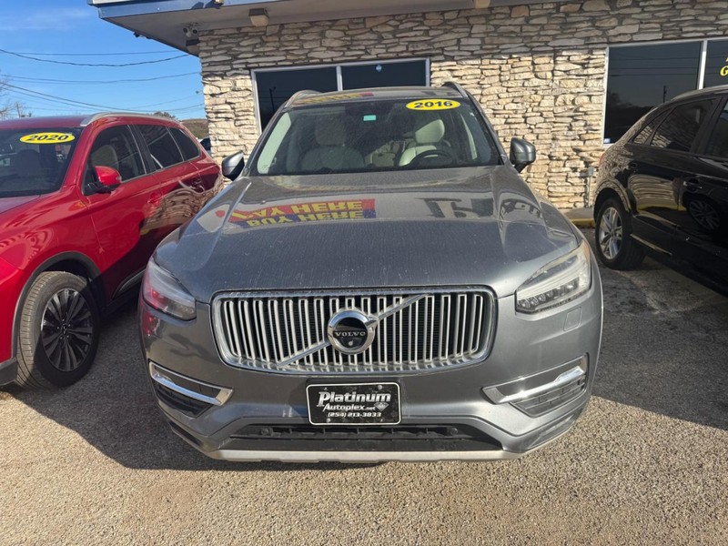 Volvo XC90 Vehicle Image 02