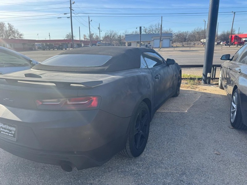 Chevrolet Camaro Vehicle Image 04