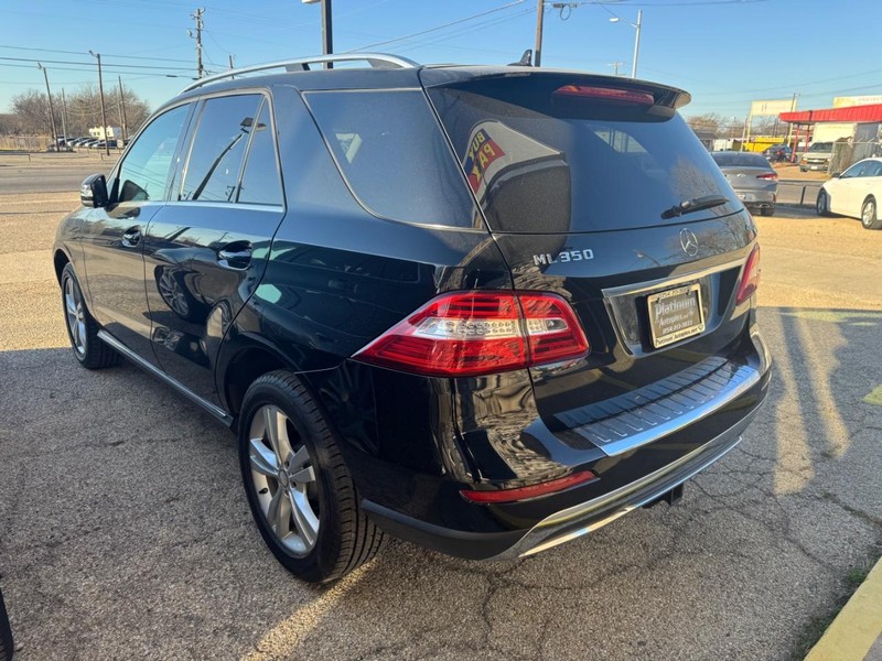 Mercedes-Benz M-Class Vehicle Image 04