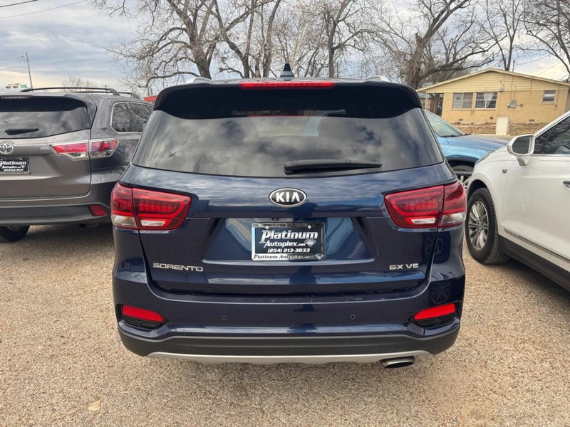 Kia Sorento Vehicle Image 05