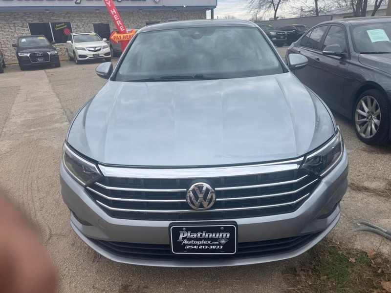 Volkswagen Jetta Vehicle Image 02