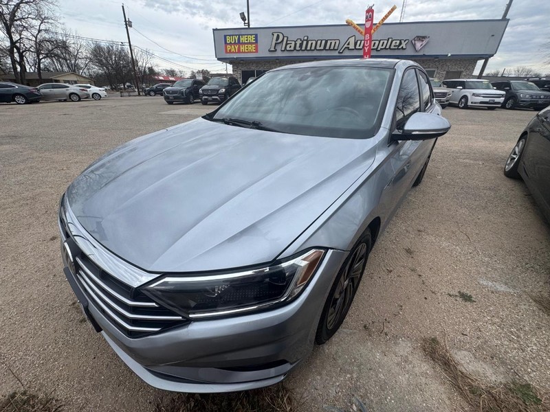 Volkswagen Jetta Vehicle Image 03