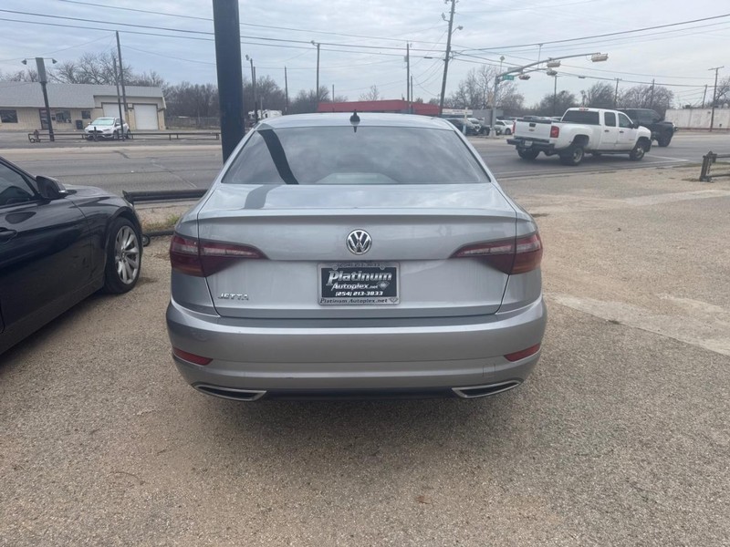 Volkswagen Jetta Vehicle Image 05