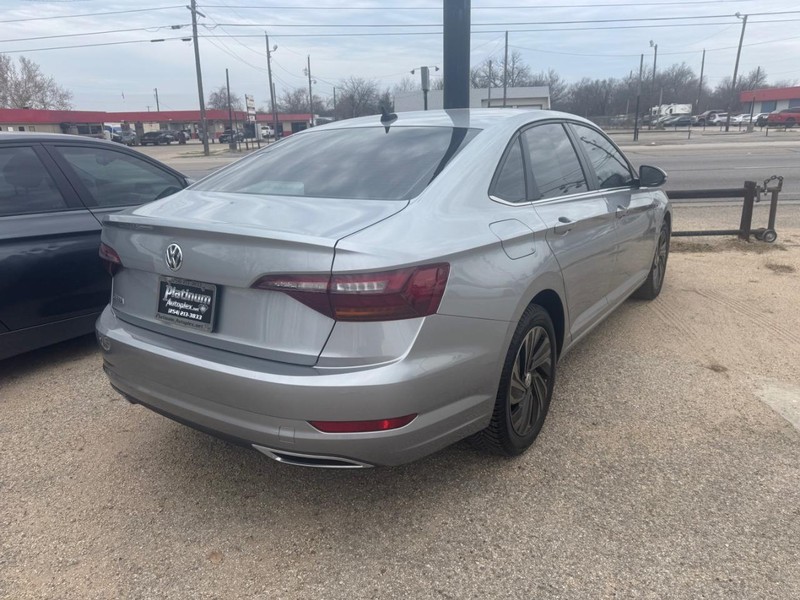 Volkswagen Jetta Vehicle Image 06