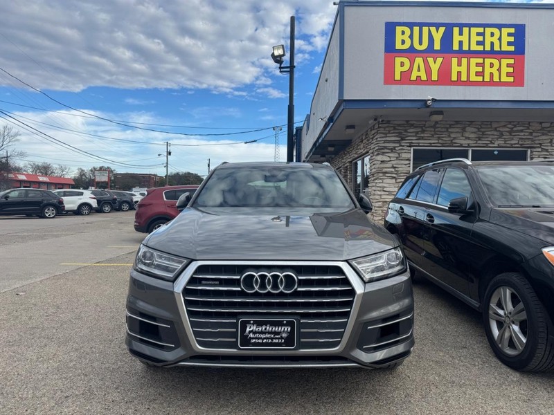 Audi Q7 Vehicle Image 02