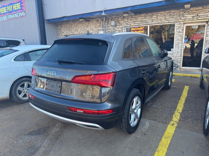 Audi Q5 Vehicle Image 04