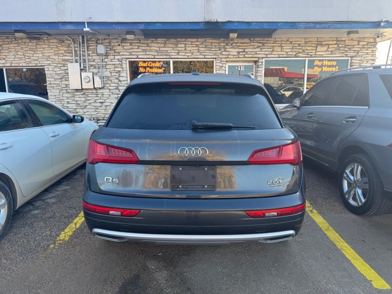 Audi Q5 Vehicle Image 05