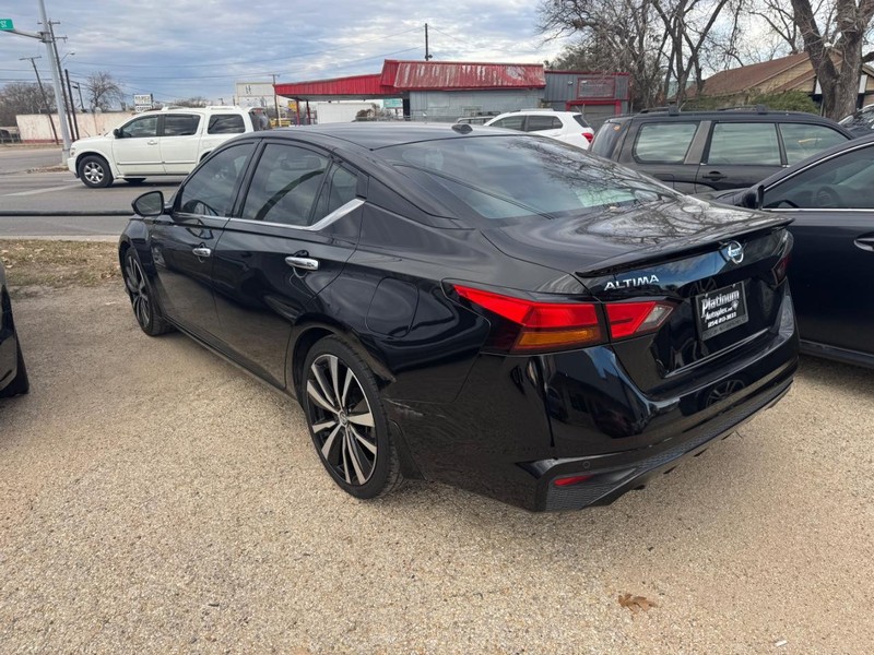 Nissan Altima Vehicle Image 06