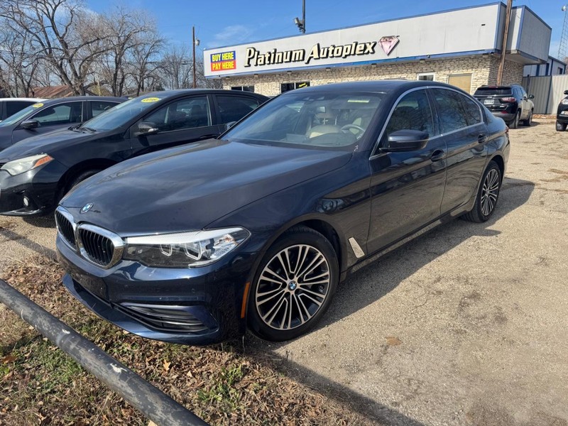 BMW 5 Series Vehicle Image 03