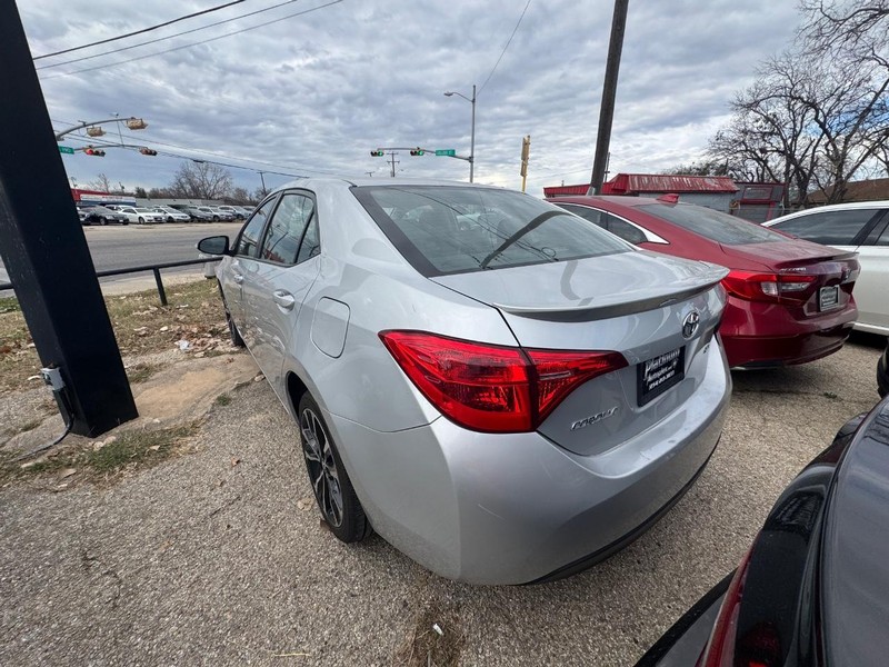 Toyota Corolla Vehicle Image 05