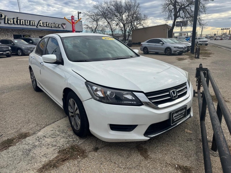 Honda Accord Sedan Vehicle Image 03