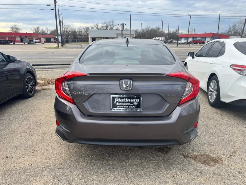 Honda Civic Sedan Vehicle Image 05