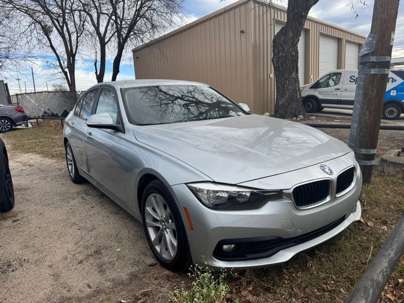 BMW 3 Series Vehicle Image 03