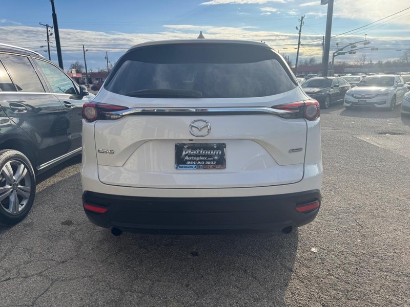 Mazda CX-9 Vehicle Image 05