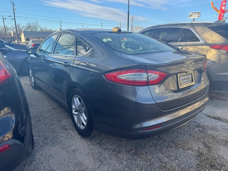 Ford Fusion Vehicle Image 04