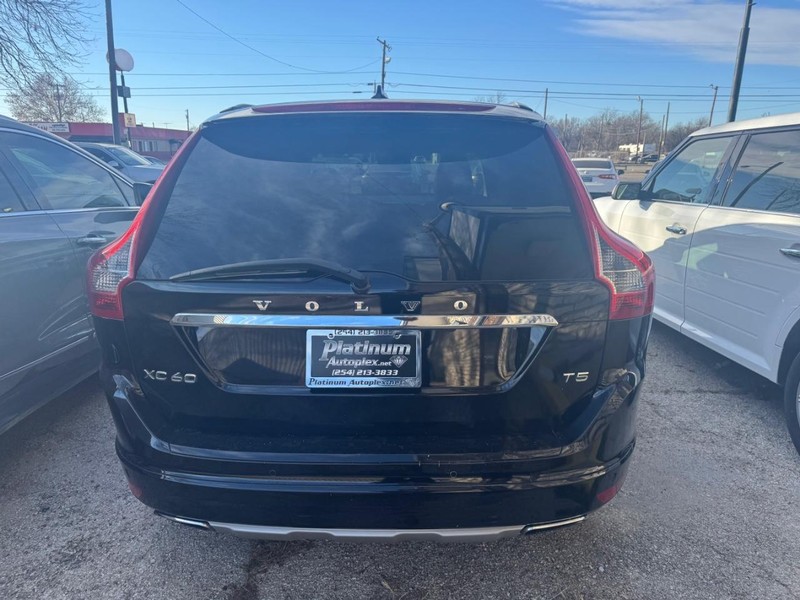 Volvo XC60 Vehicle Image 05