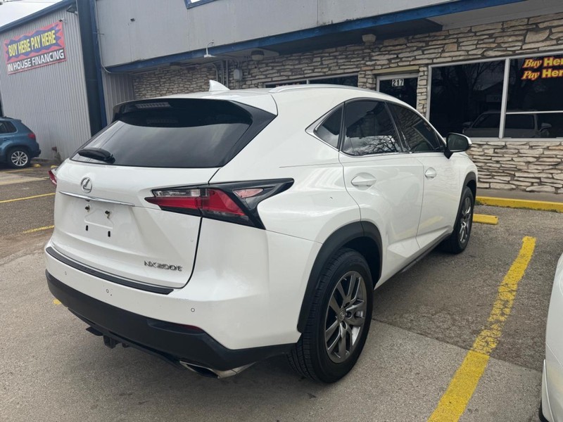 Lexus NX 200t Vehicle Image 04