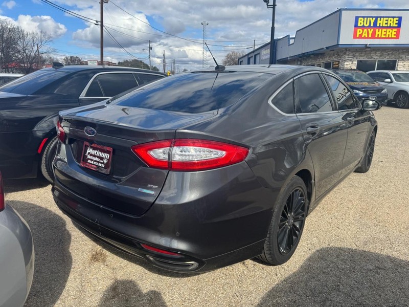 Ford Fusion Vehicle Image 04