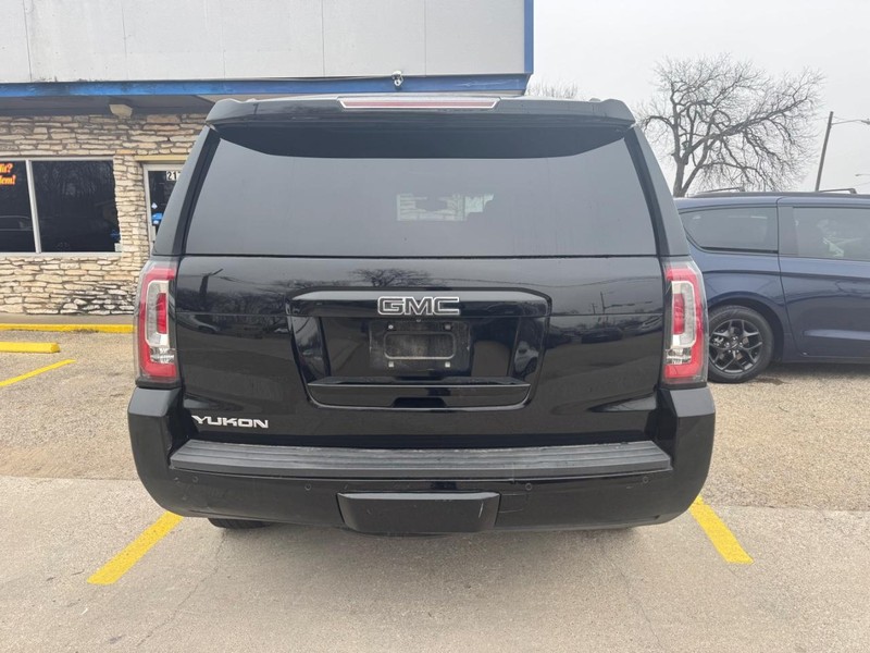 GMC Yukon Vehicle Image 05