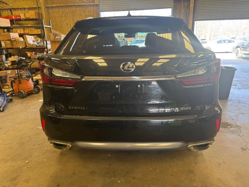 Lexus RX Vehicle Image 05