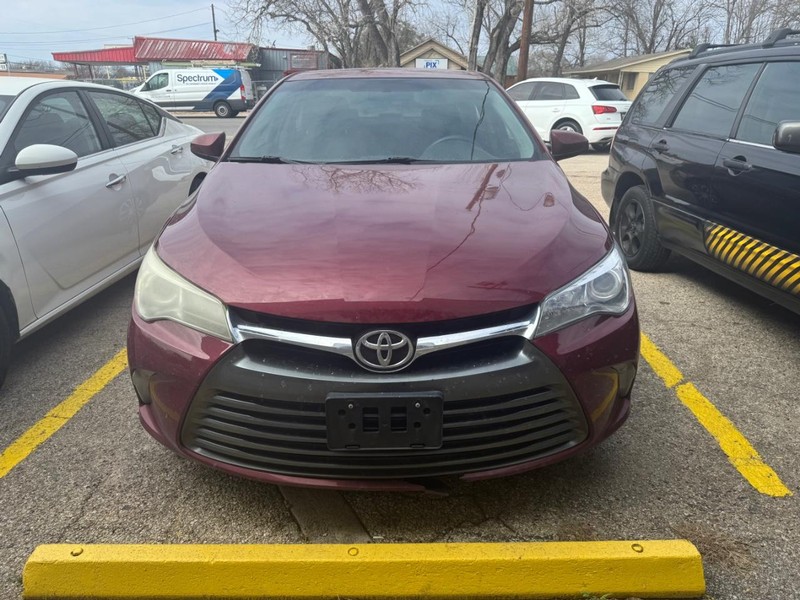 Toyota Camry Vehicle Image 02