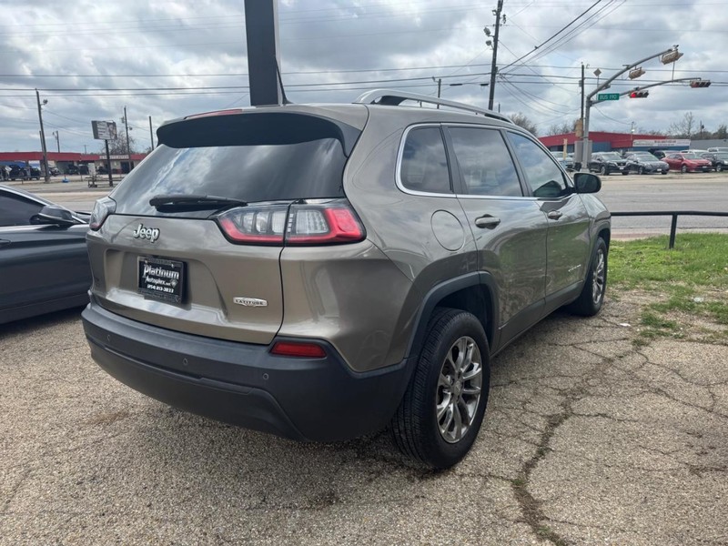 Jeep Cherokee Vehicle Image 04