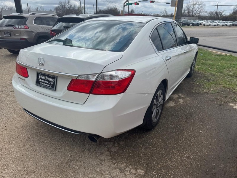 Honda Accord Sedan Vehicle Image 04