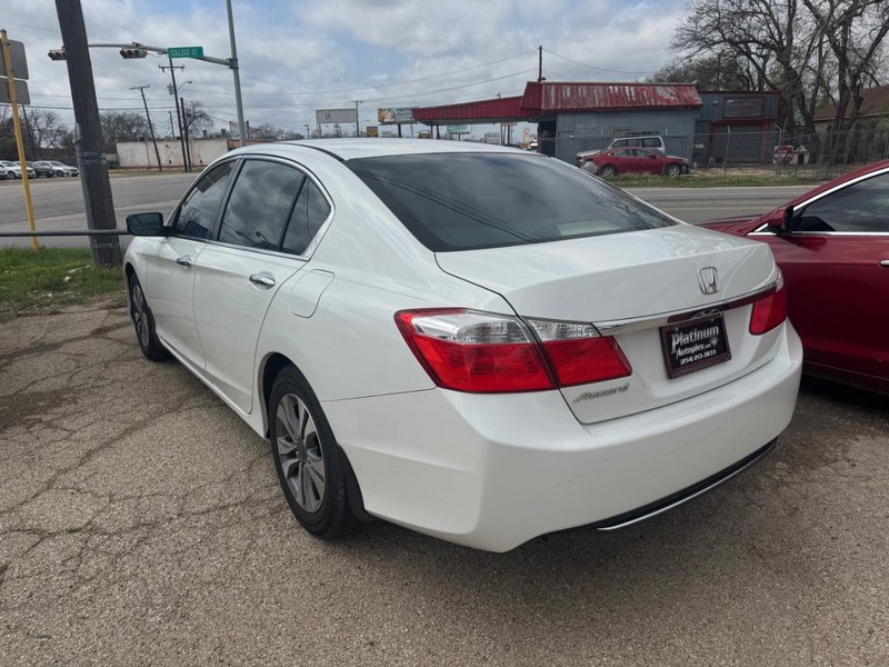 Honda Accord Sedan Vehicle Image 06