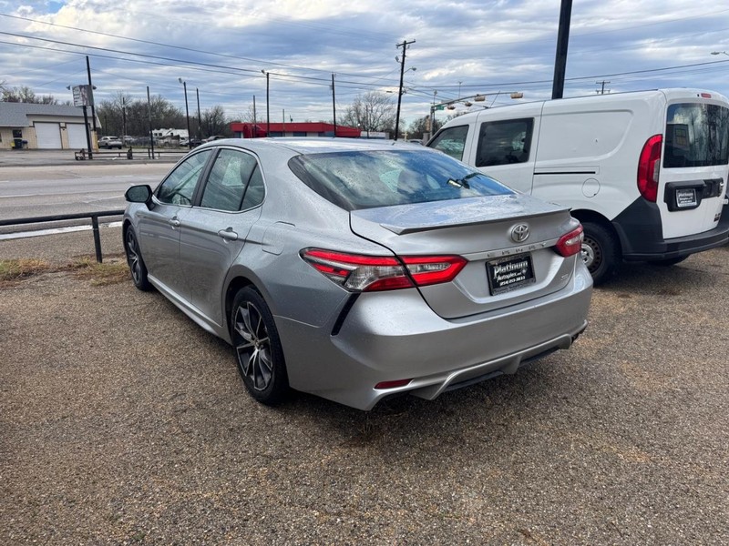 Toyota Camry Vehicle Image 06