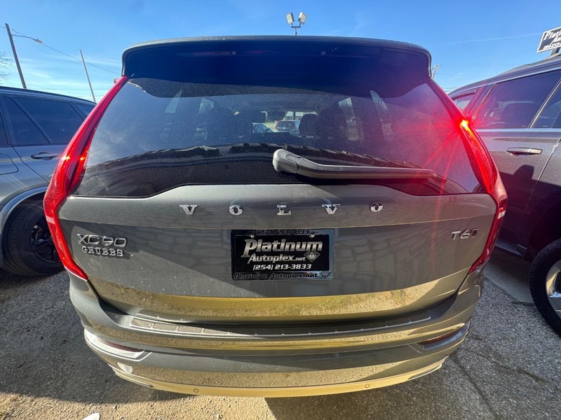 Volvo XC90 Vehicle Image 05