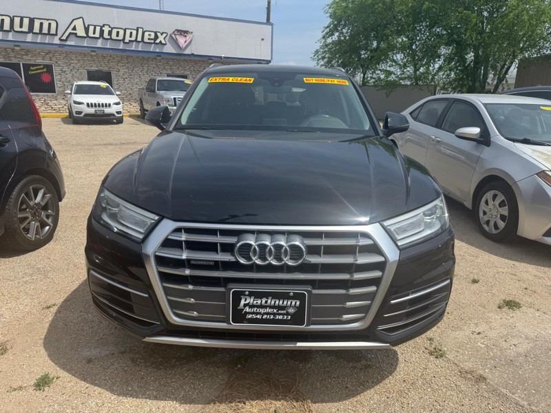 Audi Q5 Vehicle Image 02