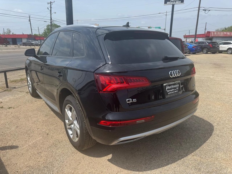 Audi Q5 Vehicle Image 04