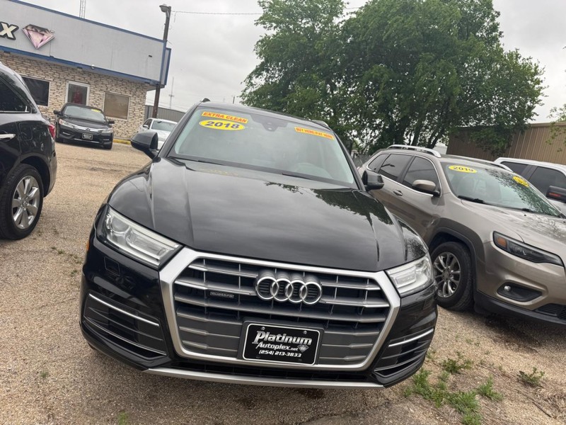 Audi Q5 Vehicle Image 02